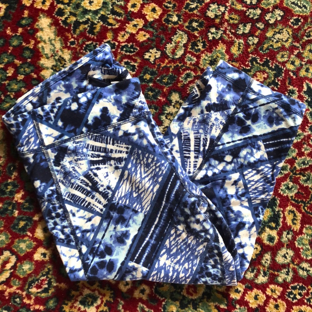 Blue Tie Dye Cropped Leggings